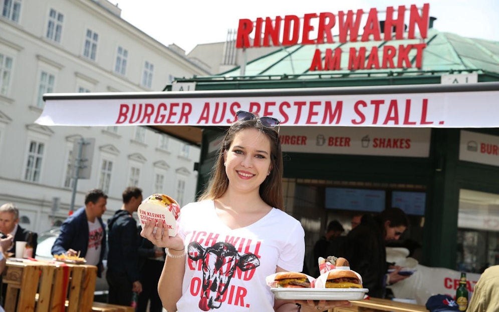 Geworben wid beim "Rinderwahn" mit frechen Sprüchen.