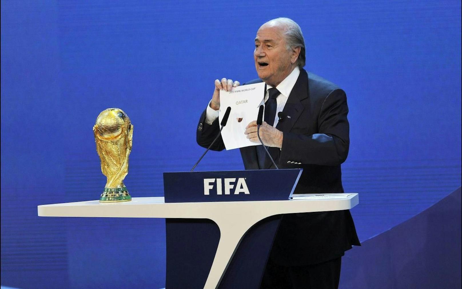 Die Vergabe der WM-Endrunde 2022 an Katar.