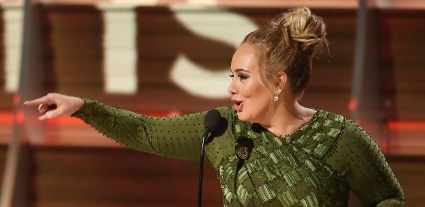 Singt Adele den Titelsong vom Jubiläums-Bond?