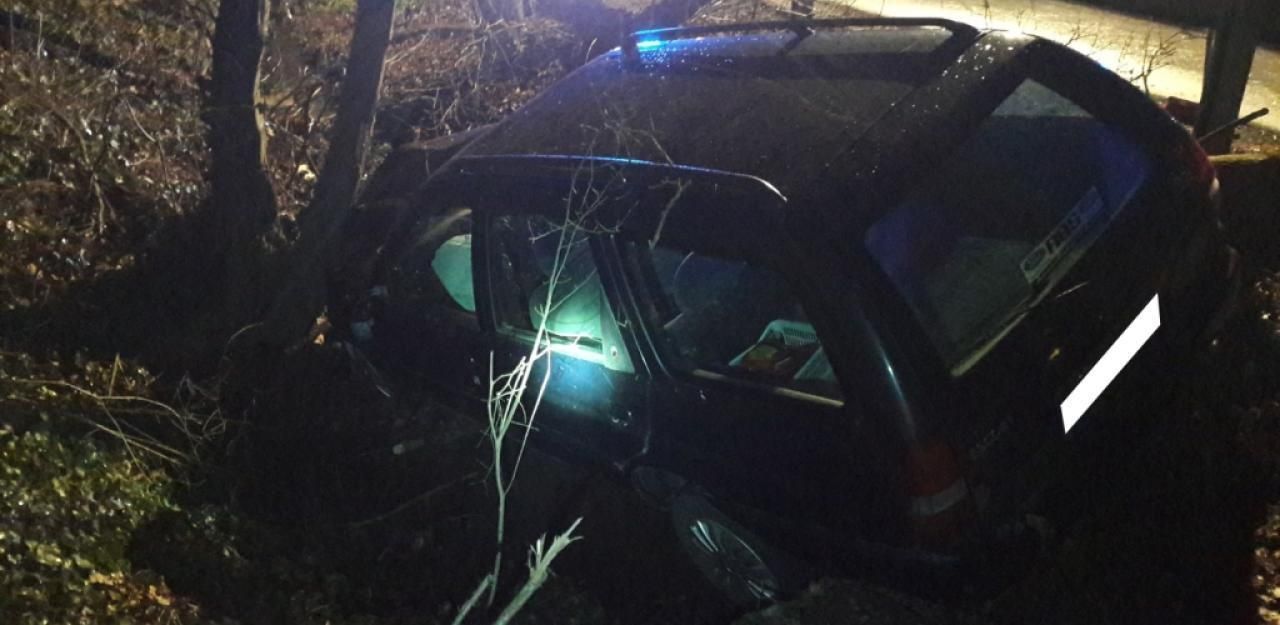 Heute.at - Lenker stellte sich nach Fahrerflucht alkoholisiert