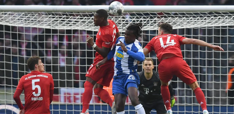 In der Bundesliga darf noch geköpfelt werden, in den unteren Klassen nicht mehr