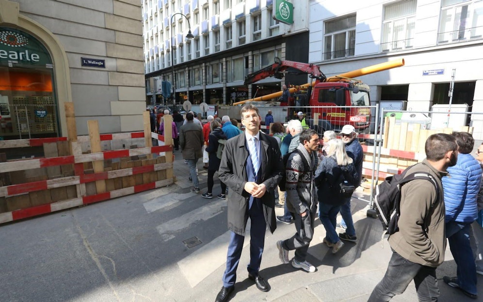 Der Bezirkschef der City Markus Figl ist über die Husch-Pfusch-Vorgangsweise beim Umbau der Rotenturmstraße verärgert. 