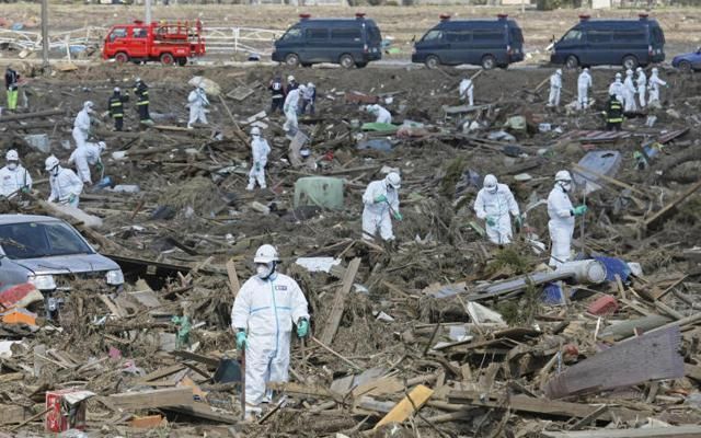 Aufräumarbeiten im verseuchten Gelände von Fukushima.