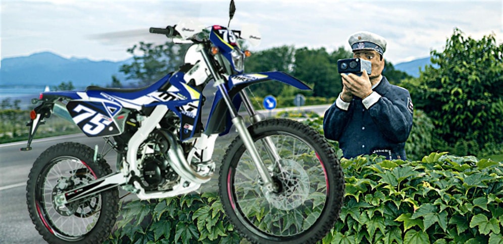 Der Bursch hatte sein Moped auf 125 (!) km/h "auffrisiert".