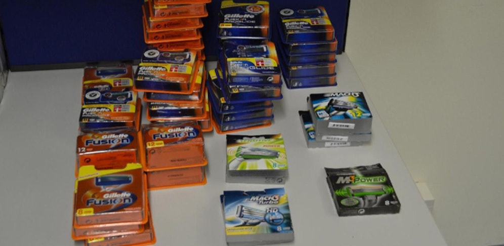 Der Ladendieb hatten es auf hochwertige Rasierklingen abgesehen.