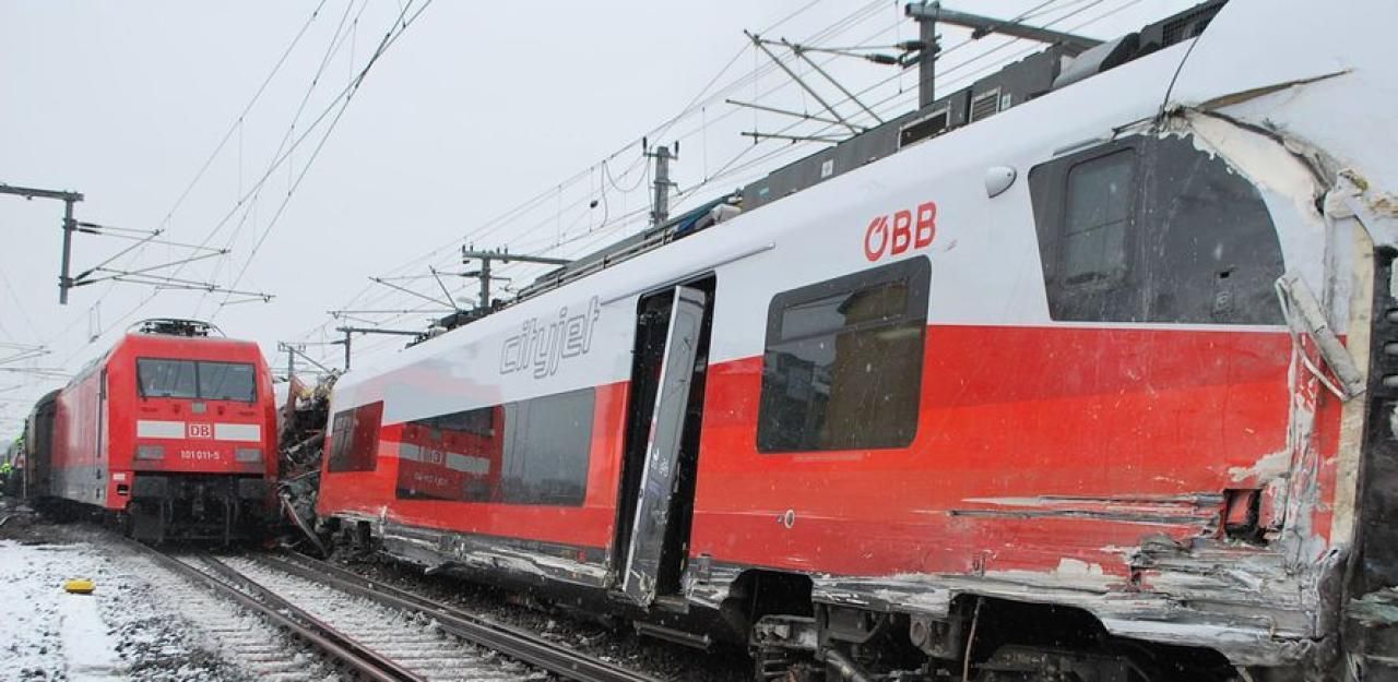 Heute.at - Südbahnstrecke bleibt wohl bis Mittwoch gesperrt