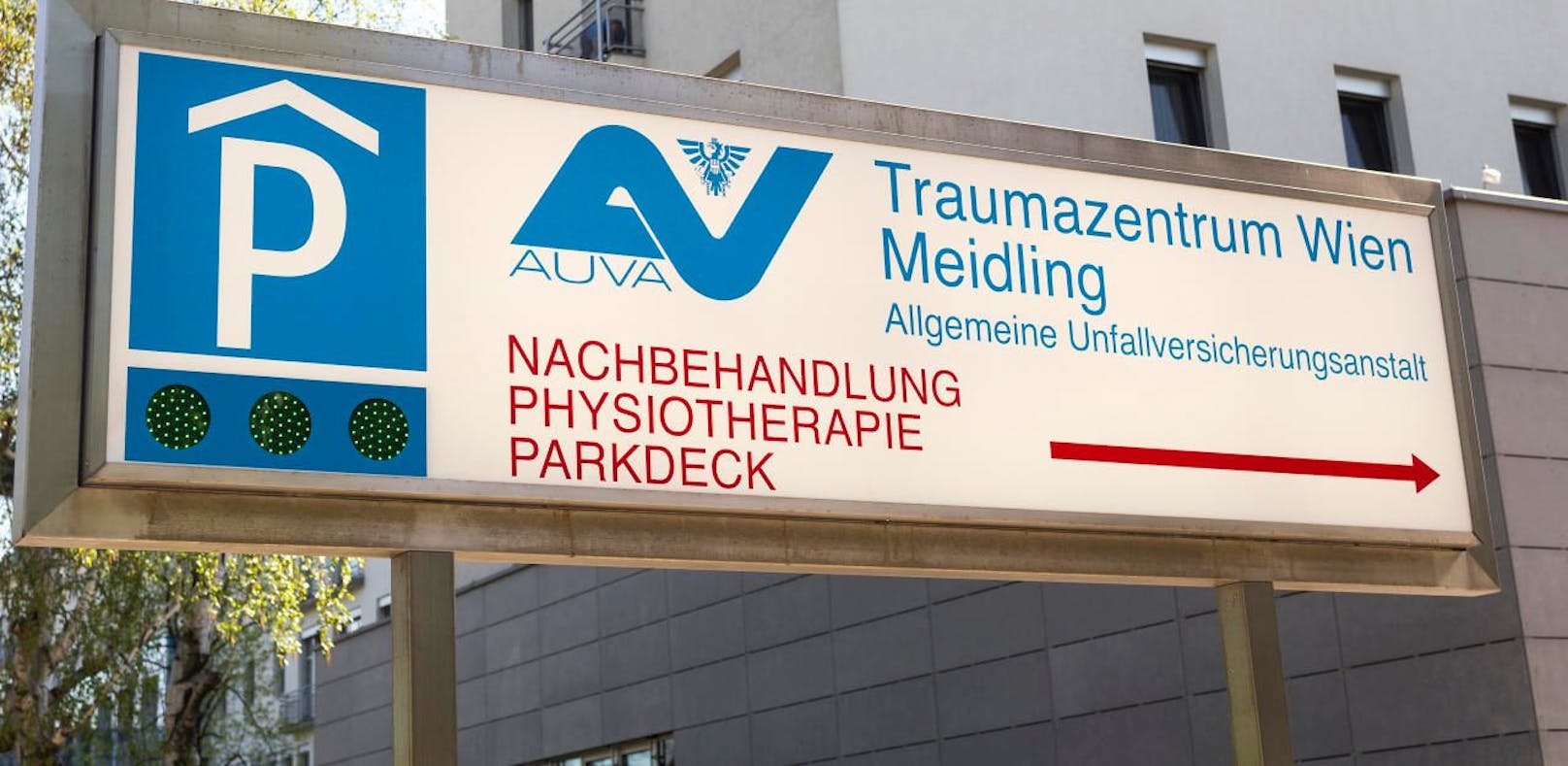 Die AUVA will in zehn Jahren fast eine halbe Milliarde Euro einsparen. Die SPÖ warnt vor einer drohenden Privatisierungswelle und vor der Schließung von Krankenhäusern.