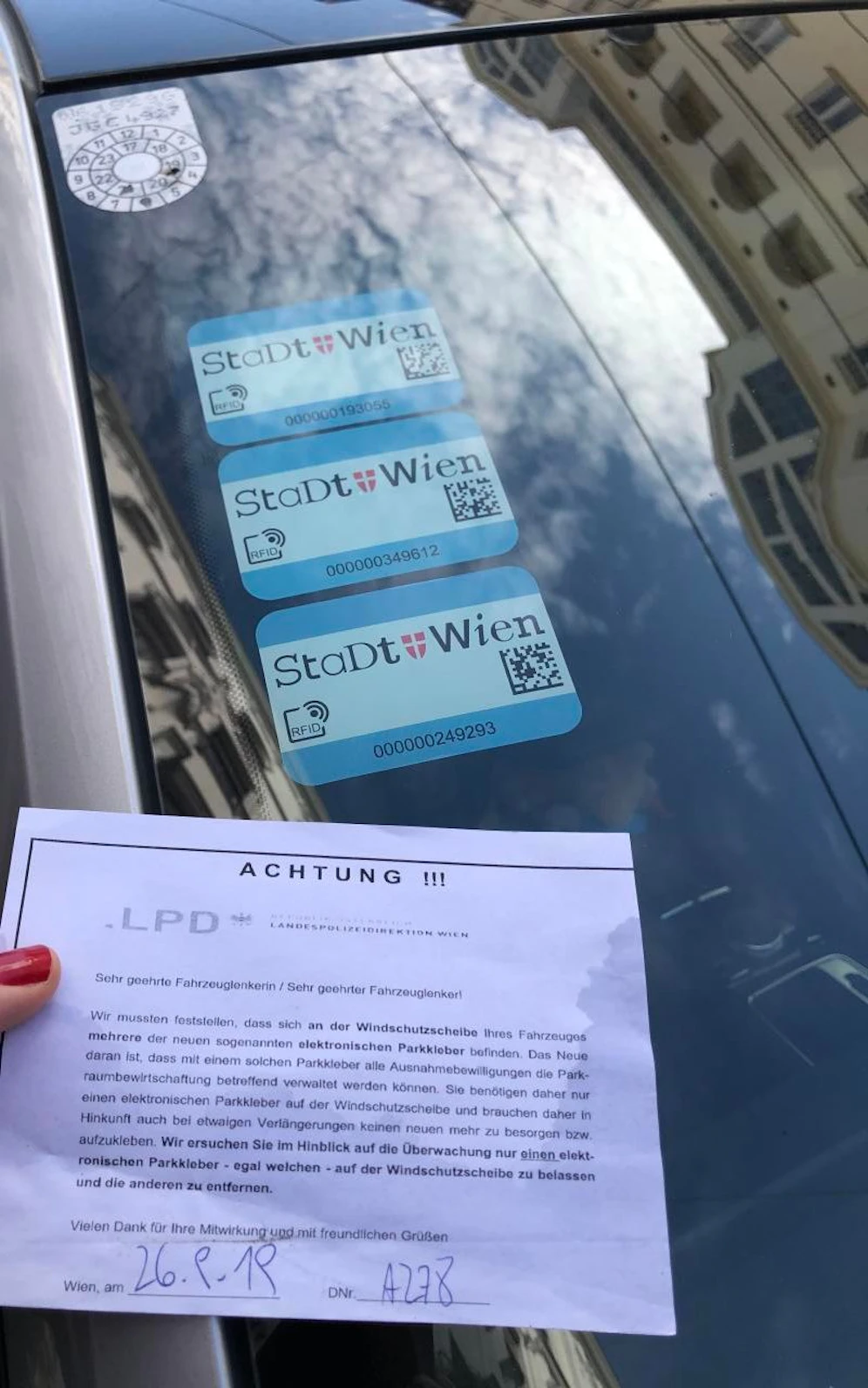 "Strafzettel" (Foto: pet)