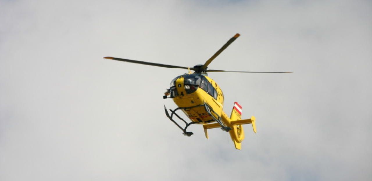 Heute.at - Pkw-Bergung ging schief: Floriani verletzt im Spital