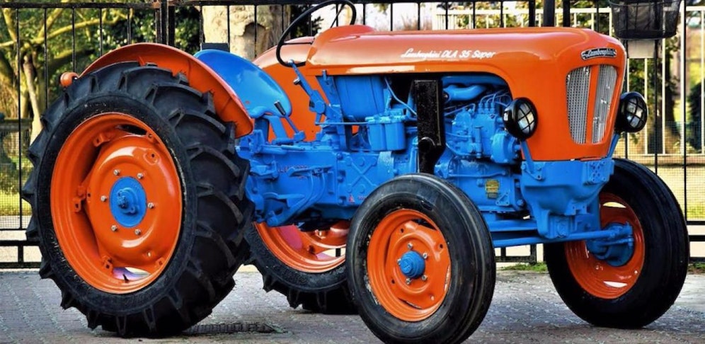 Mit einem Oldie-Traktor verunglückte ein Lenker schwer