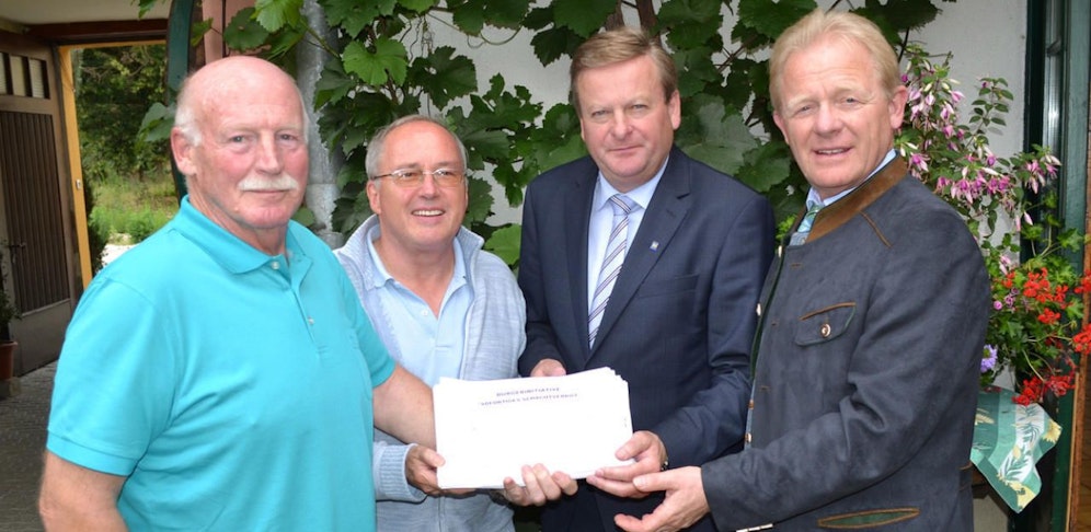 Dr. Norbert Hess, Johannes Pecsy, Gottfried Waldhäusl und FP-Bezirksobmann von Baden, Peter Gerstner (v. li.)