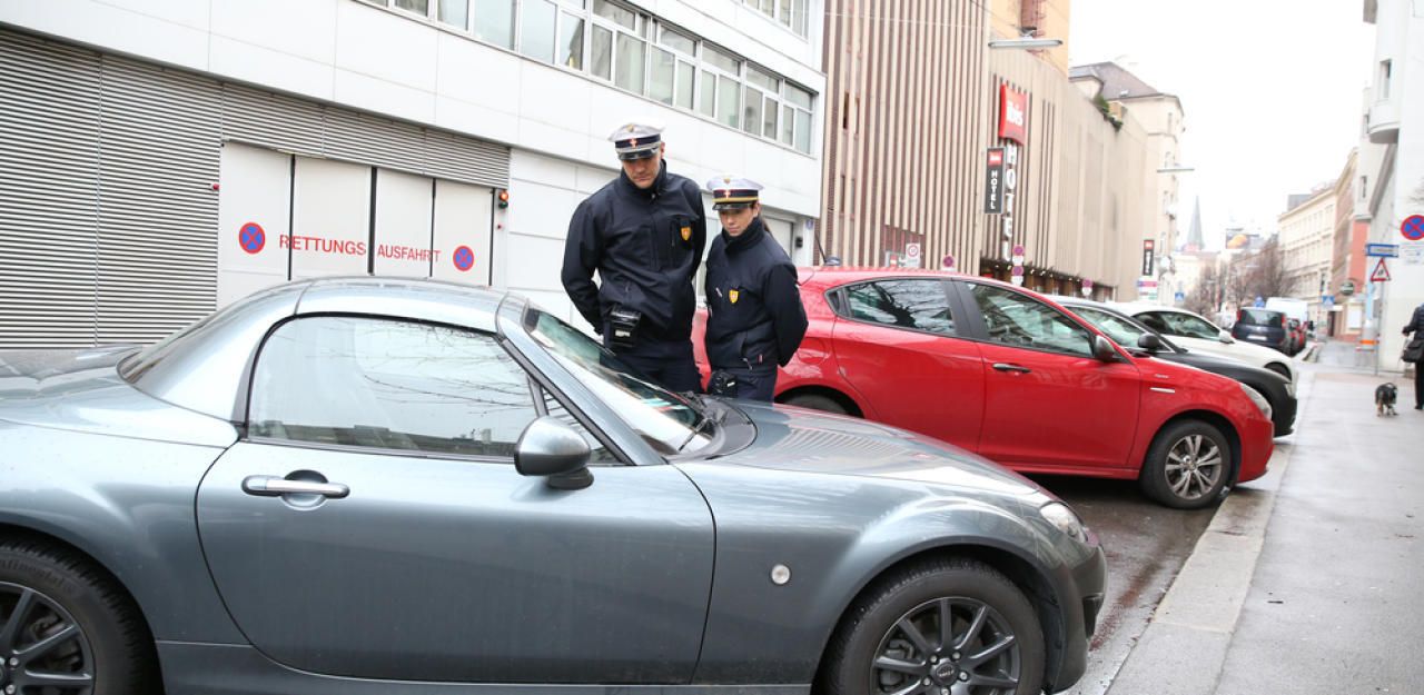 Tausende Parkpickerl laufen Ende Februar ab.