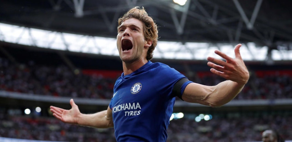 Marcos Alonso schwang sich mit seinem Doppelpack zu Chelseas großem Helden im Derby gegen Tottenham auf. 