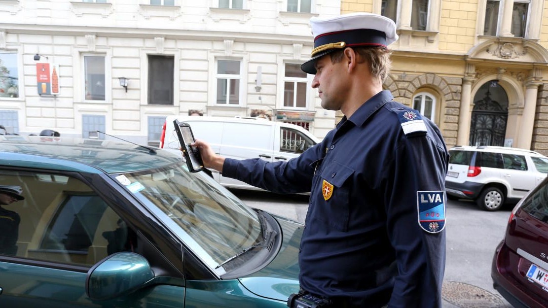 Heute.at - Nun auch Neos gegen Gratis-Parken am Samstag in Wien