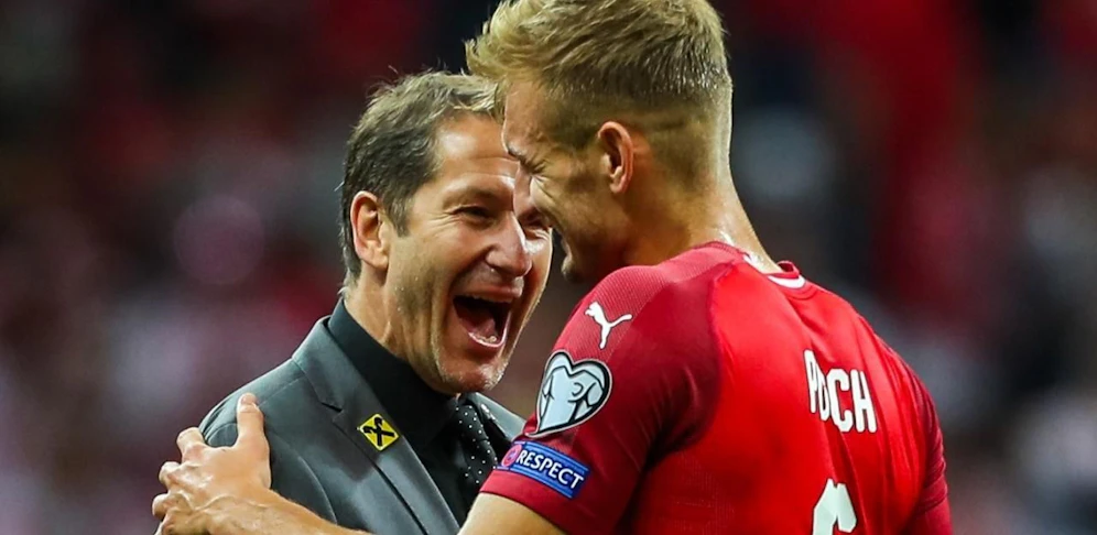 Franco Foda jubelt über die starke Leistung, trauert dem verpassten Sieg nach.