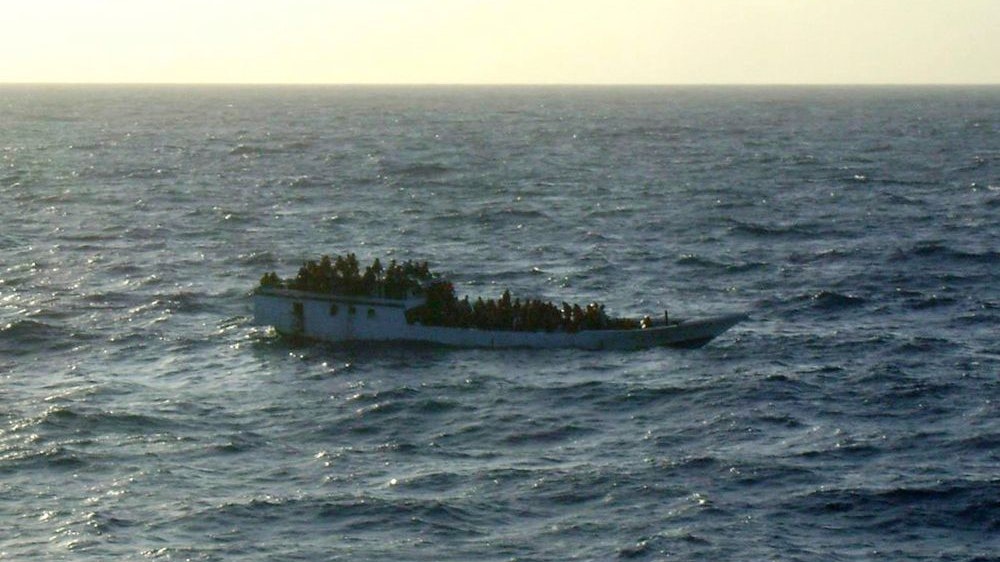 Zwei Flüchtlinge von Boot angeschossen - News | heute.at