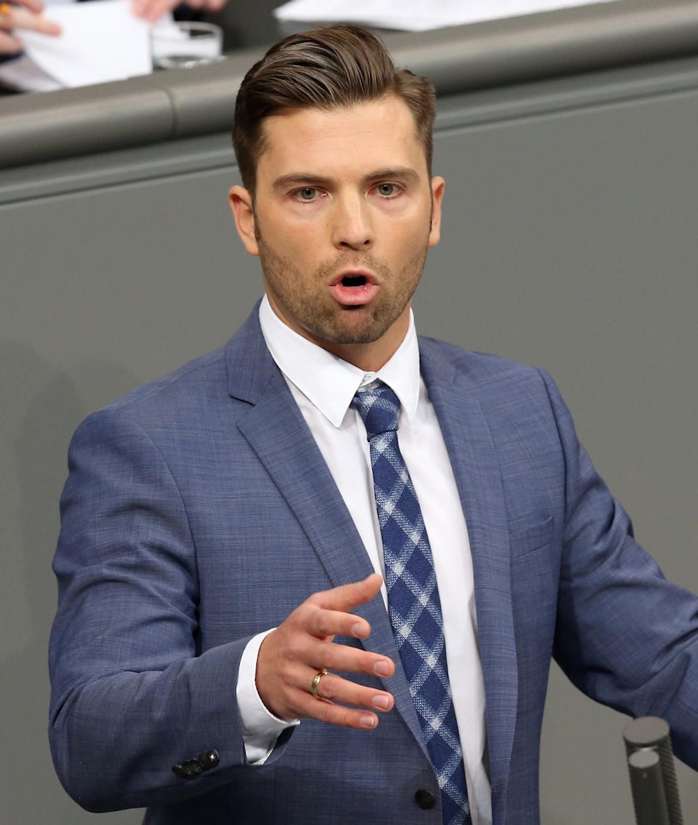 AfD-Verteidigungspolitiker Jan Ralf Nolte gab dem mutmasslichen Terrorhelfer Maximilian T. den Auftrag, ein E-Mail von einem der Bundestagsaccounts zu verschicken. 