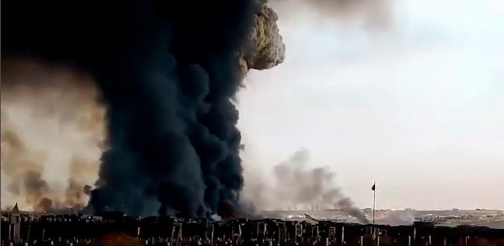 Dieses, auf dem russischen Portal VKontakte aufgetauchtes, Video soll die Explosion in Sewerodwinsk zeigen. 