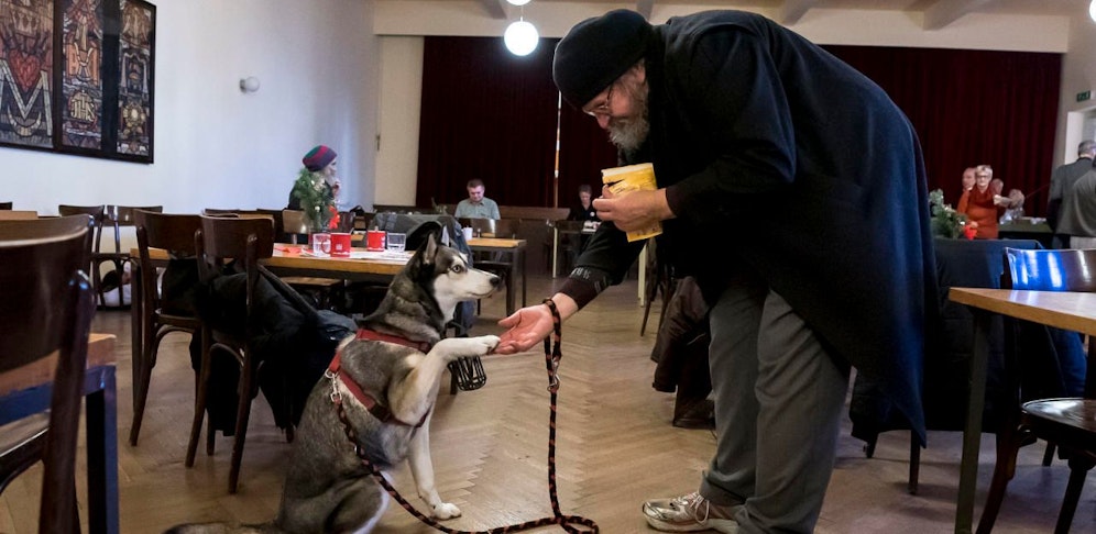 Fritz und "Lady" in der Wärmestube