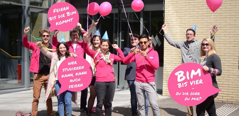 Die Junos fordern eine Mensafeste-Bim an den Donnerstagen bis vier Uhr früh.
