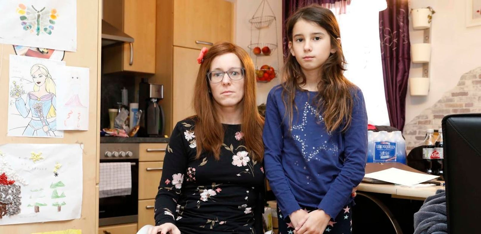 Seit Monaten warten Tanja K. und ihre Tochter aufs Pflegegeld. Sie ist nicht die einzige Betroffene: Mehr als 1.100 Oberösterreicher wandten sich wegen Problemen mit dem Pflegegeld an die AK.