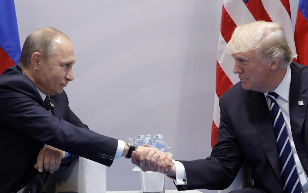 Donald Trump und Wladimir Putin könnten sich im November in Frankreichs Hauptstadt wieder treffen.