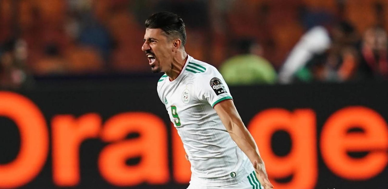 Diese Bogenlampe bringt Algerien Afrika-Cup-Sieg