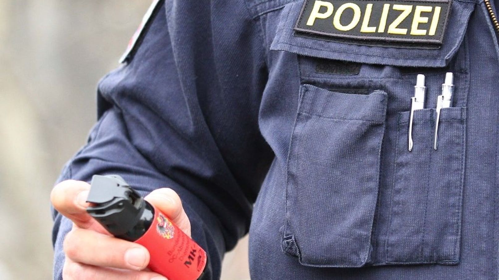Abgelaufener Pfefferspray im Einsatz bei Polizei - Wien | heute.at