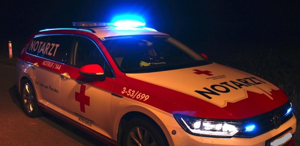 Der Notarzt stabilisierte den Schwerverletzten.