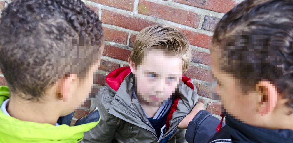 Laut dem Vater gehen die Übeltäter auf Jüngere los.