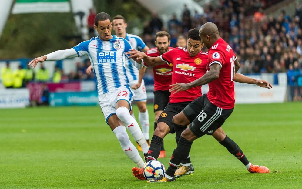 Jesse Lingard un Ashley Young im Kampf