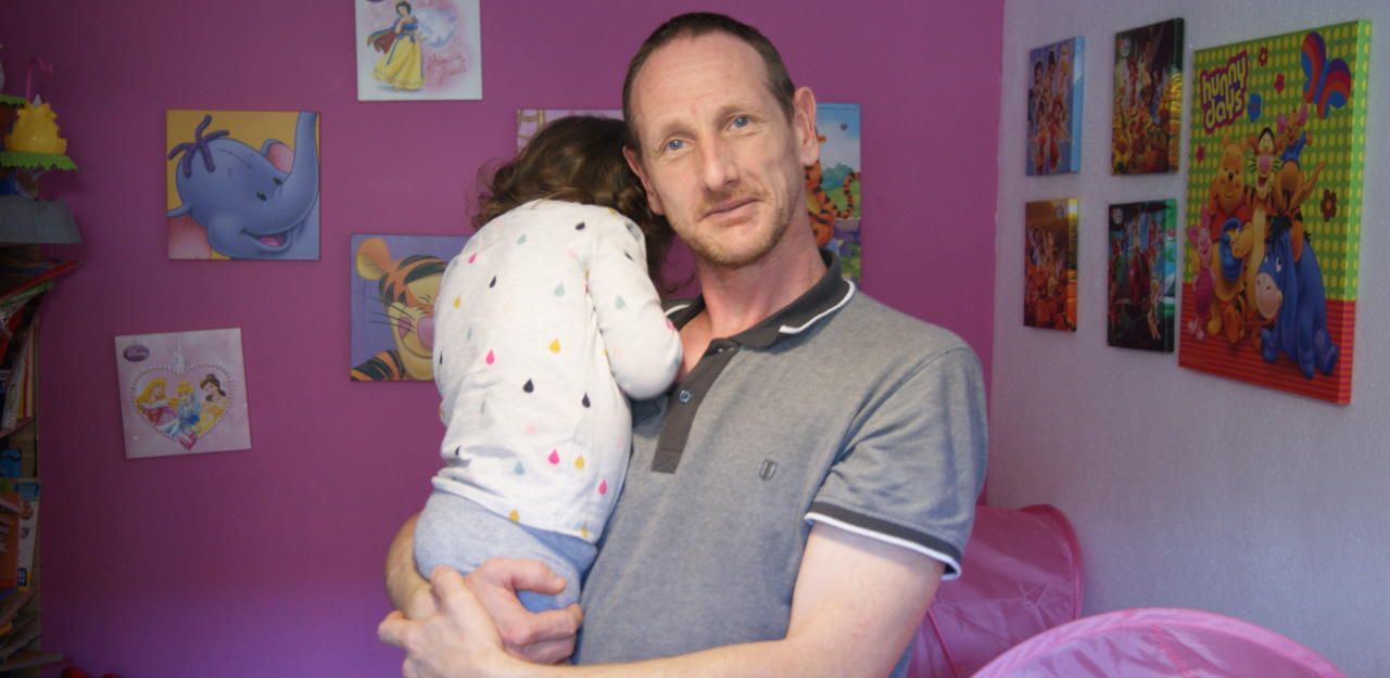 Heute.at - Streit um Schimmel in Wohnung, Mäderl (3) krank