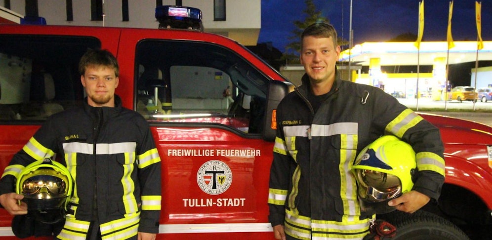 Ingo Blaha (24) und Gerald Federmann (25) retteten die junge Frau aus dem Wasser.