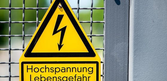 Der Mann erlitt bei dem Stromschlag schwere Verletzungen.