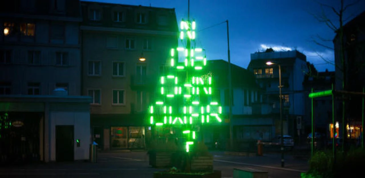 Heute.at - Vandalen fällen gotteslästerlichen Baum