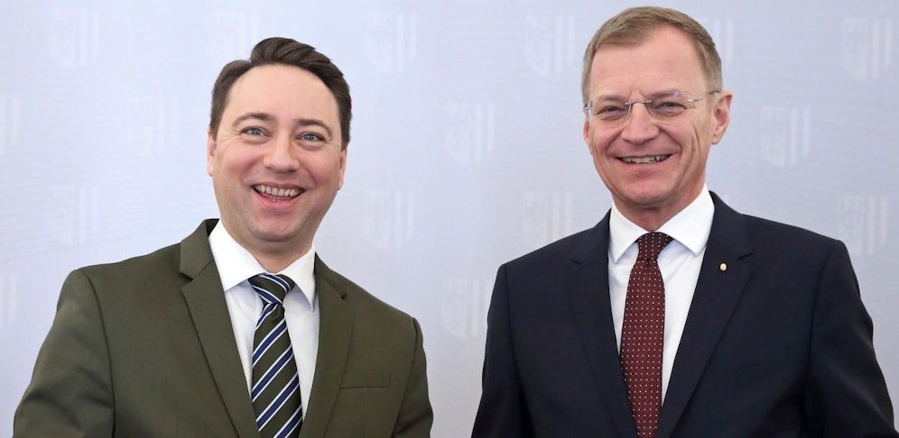 Wie lange hält das noch? LH Thomas Stelzer (re.) und sein Vize Manfred Haimbuchner.