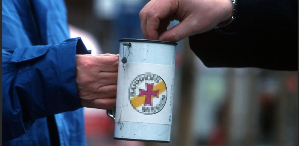 Echte Spendensammler haben immer eine plombierte Sammelbüchse dabei. (Symbolbild)