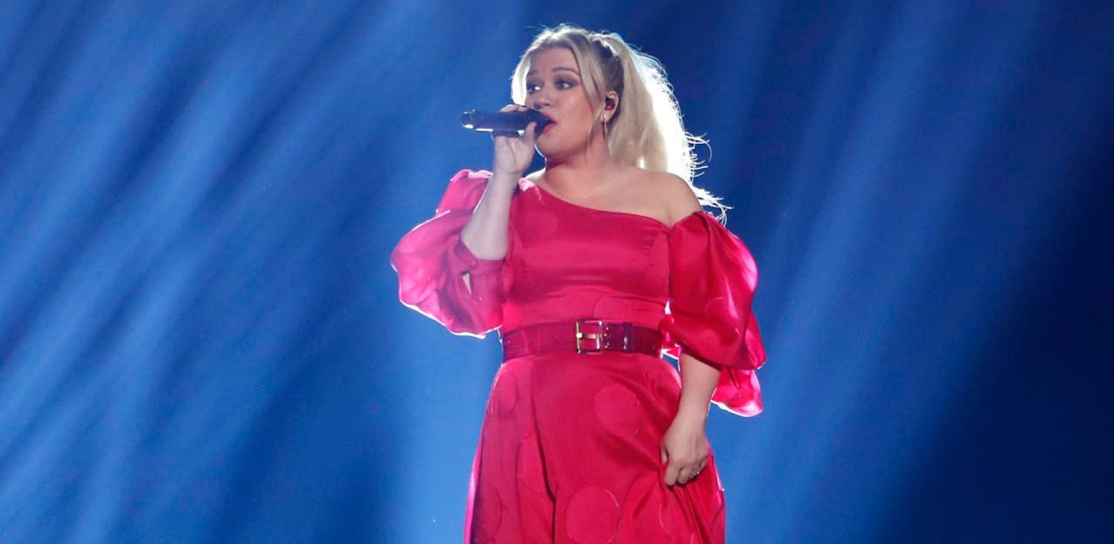 Kelly Clarkson wurde  nach Award-Show notoperiert