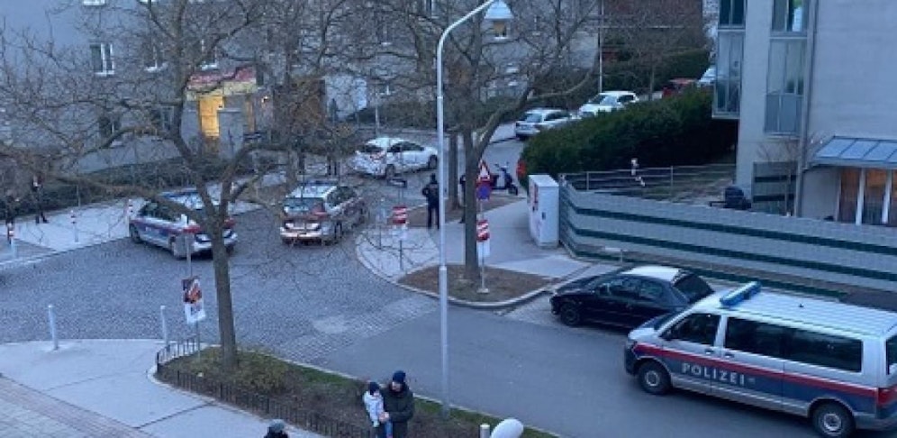 Die Polizei richtete Sperren ein.
