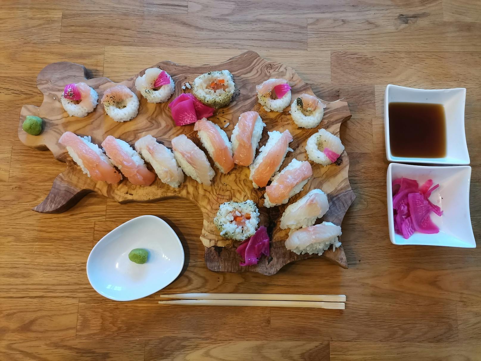 Heimischer Fisch und Reis für's Sushi