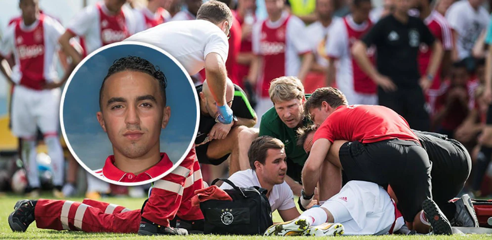 Am 8. Juli 2017 brach Ajax-Talent Nouri mit einem Herzstillstand im Hippacher Lindenstadion zusammen. 