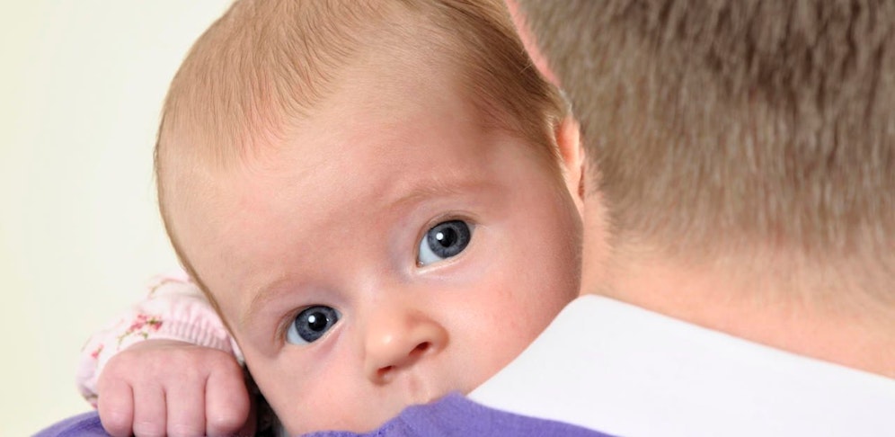 MInisterin Bogner-Strauß (VP) will Väter künftig auch bei Frühgeburten einen Papamonat ermöglichen.