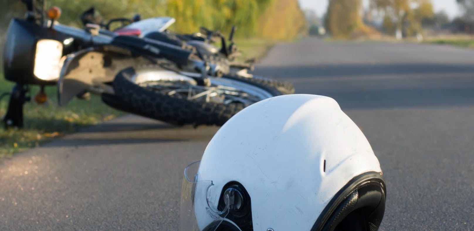 Fahrerflucht: Auto brachte Mopedfahrer (15) zu Sturz