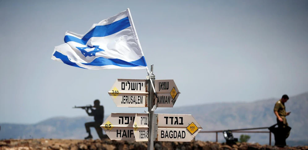 Ein israelischer Soldat auf dem Berg Bental in den Golanhöhen. 