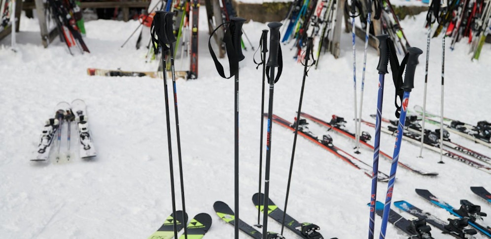 Der mutmaßliche Dieb nutzte die Skisaisonen für seine Taten.
