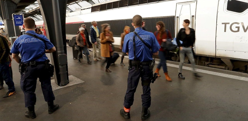 Schließlich konnten Fahnder den Mann identifizieren und im Hauptbahnhof Zürich verhaften.