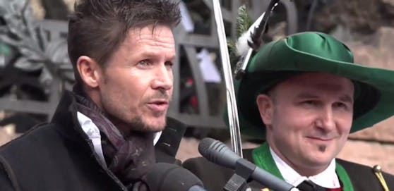 Felix Baumgartner hielt eine Rede zu Ehren des Freiheitskämpfers Andreas Hofer.