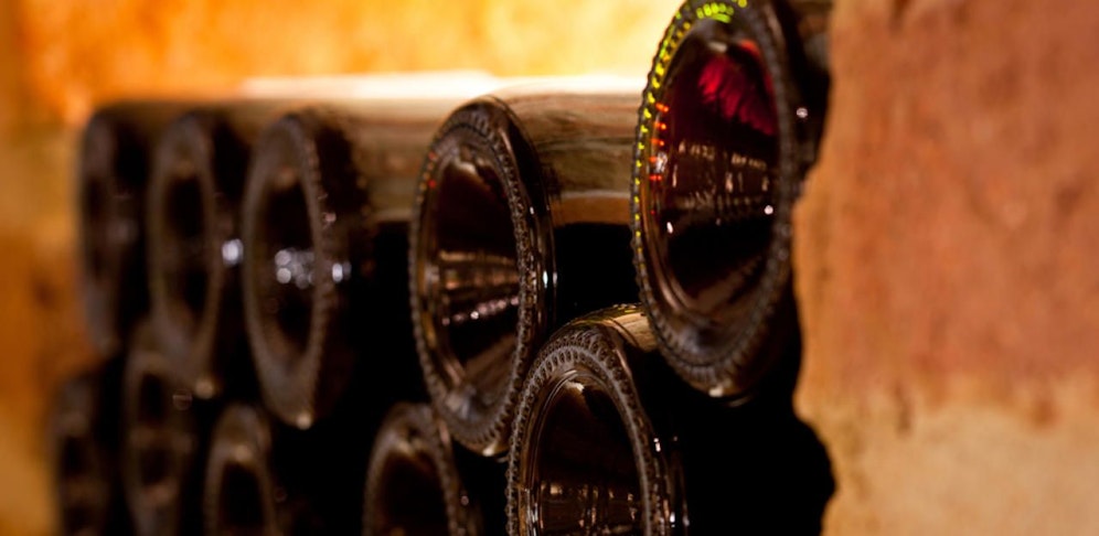 Im Weinkeller klickten die Handschellen.