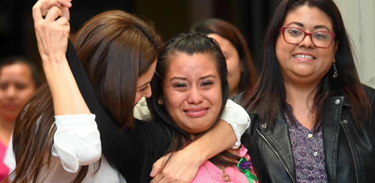 Heute.at - Frau nach Totgeburt zu Haft verurteilt