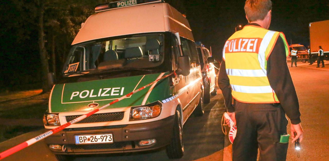 Heute.at - Sprengstoff-Alarm wegen eines braunen Pulvers